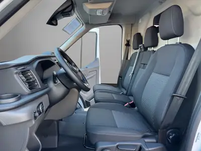 Ford Transit Van 350 L2 Trend — Utilitaire fiable, très peu kilométré, diesel économique — Miniature 9