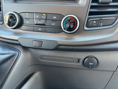 Ford Transit Van 350 L2 Trend — Utilitaire fiable, très peu kilométré, diesel économique — Miniature 16