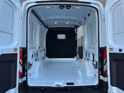 Ford Transit Van 350 L2 Trend — Utilitaire fiable, très peu kilométré, diesel économique — Miniature 19