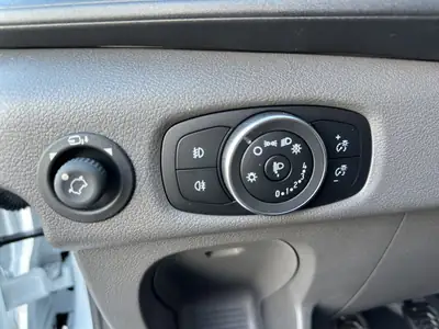 Ford Transit Van 350 L2 Trend — Utilitaire fiable, très peu kilométré, diesel économique — Miniature 22