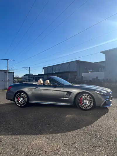 Mercedes-Benz SL 63 AMG — Roadster légendaire 585 ch, état de collection exceptionnel — vista posteriore