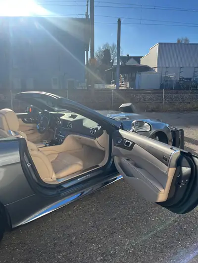 Mercedes-Benz SL 63 AMG — Roadster légendaire 585 ch, état de collection exceptionnel — Miniatura 14