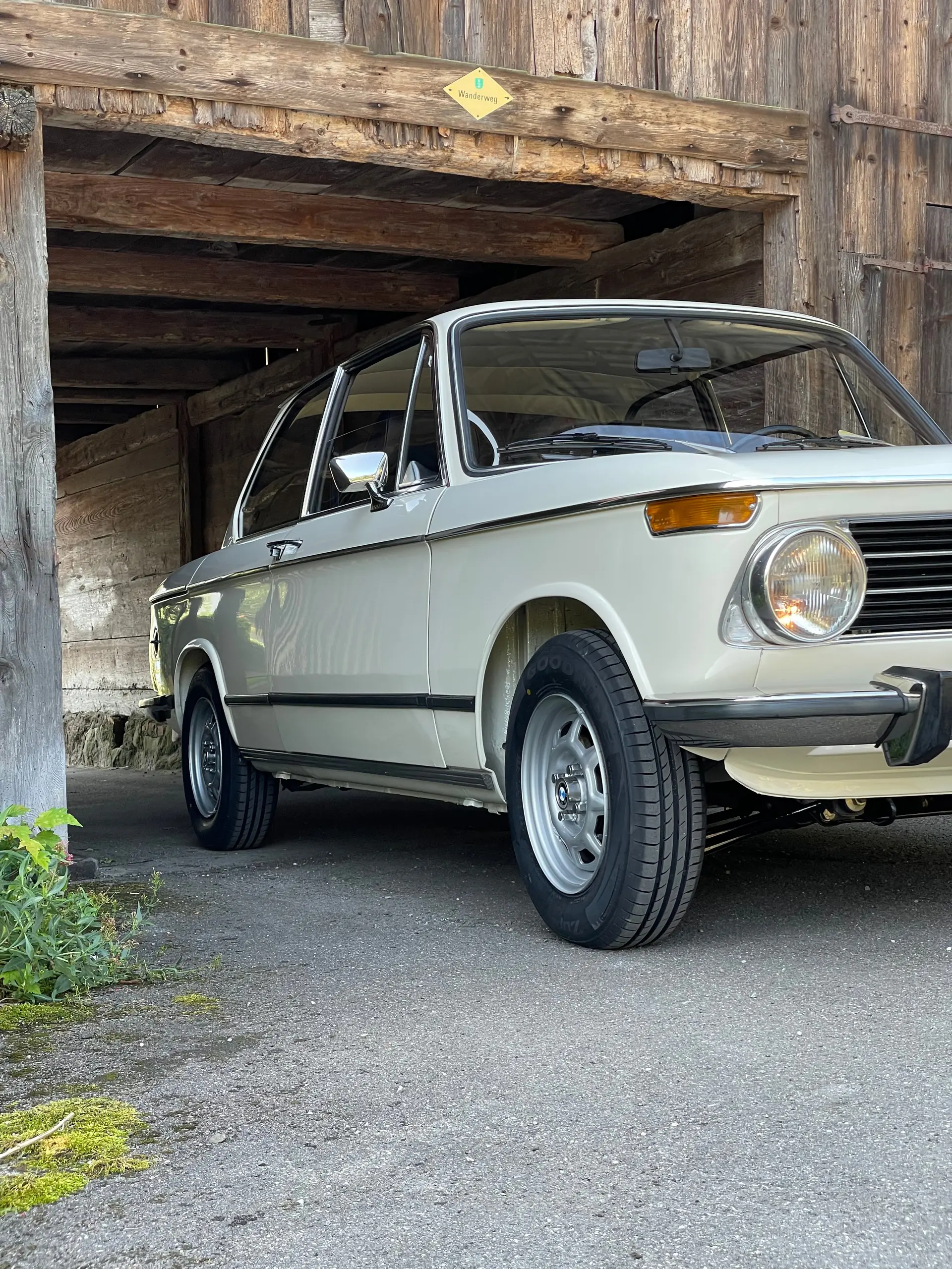 BMW 2002 Tii — Légende compacte des années 70, rare et authentique