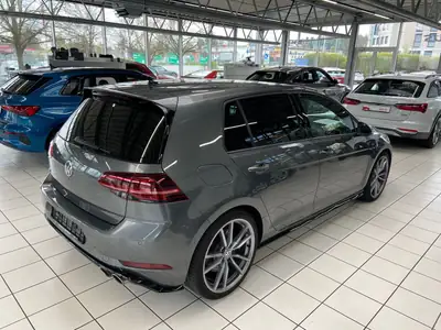 VW Golf VII R 2.0 TSI 4Motion — Berline sportive polyvalente, 67 000 km seulement — Seitenansicht
