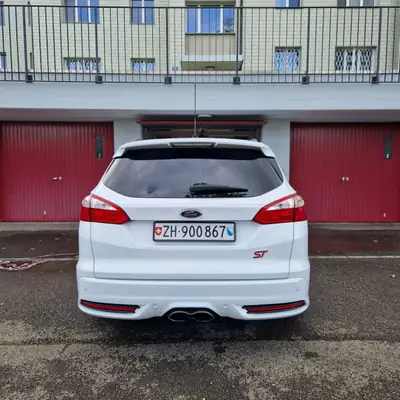 Ford Focus 2.0 SCTi ST-2 — Break sportif 250 ch, faible kilométrage — Detail