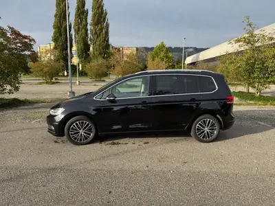 VW Touran 2.0 TDI BlueMotion — Monospace familial économe, 110'000 km — Seitenansicht