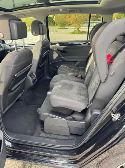 VW Touran 2.0 TDI BlueMotion — Monospace familial économe, 110'000 km — Armaturenbrett