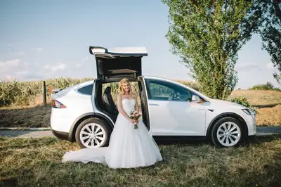 Tesla Model X 7 Places 100D — SUV électrique premium avec conduite autonome complète — arrière