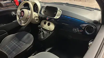 Fiat 500 0.9 TwinAir — Citadine iconique, moteur écologique et entretien récent — Heckansicht