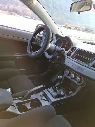 Mitsubishi Lancer Evo X RSC — Berline sportive 295 ch, très faible kilométrage — tableau de bord