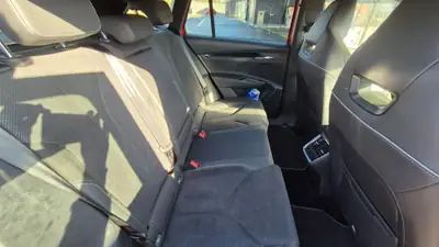 Škoda Enyaq iV 80x — SUV électrique premium, 265 ch et 74'000 km seulement — Miniature 12