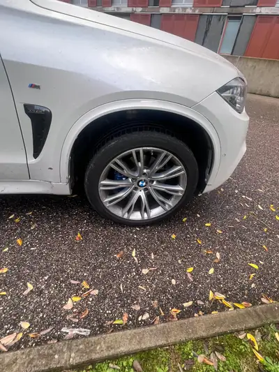 BMW X5 xDrive 30d Steptronic — SUV premium diesel, entretien réduit — Miniature 12