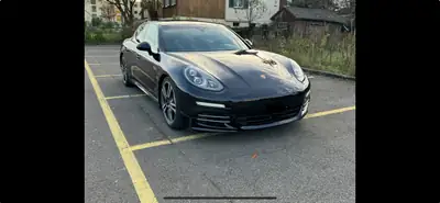Porsche Panamera 4S 3.0 Executive PDK — Berline de prestige, 420 ch et traction intégrale — vue extérieure