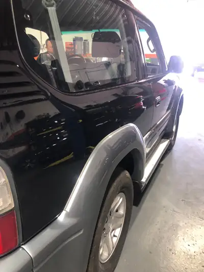 Toyota Land Cruiser 3.0 TD J 90 — Légende du tout-terrain, fiabilité éprouvée — vista posteriore