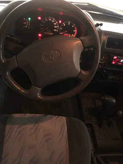 Toyota Land Cruiser 3.0 TD J 90 — Légende du tout-terrain, fiabilité éprouvée — cruscotto