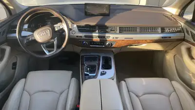 Audi Q7 3.0 TDI Hybrid quattro — SUV premium 7 places, motorisation hybride diesel — fianco