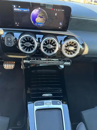 Mercedes-Benz Classe A 180 7G-DCT — Berline compacte hybride, état neuf et peu kilométrée — Miniatura 11