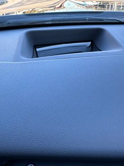 Mercedes-Benz Classe A 180 7G-DCT — Berline compacte hybride, état neuf et peu kilométrée — Miniatura 16