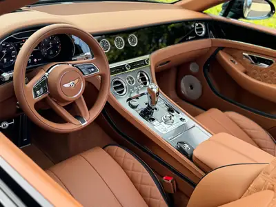 Bentley Continental GTC 6.0 W12 Speed — Cabriolet de prestige, 659 ch, ultra-bas kilomètrage — dettaglio