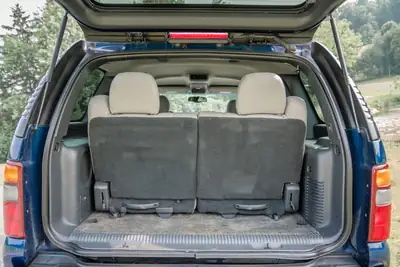 Chevrolet Tahoe 5.3 Autotrac L — Grand SUV américain, moteur puissant, transmission intégrale — Miniature 13