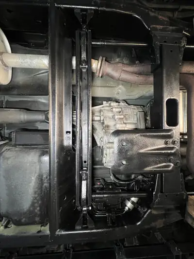 Chevrolet Tahoe 5.3 Autotrac L — Grand SUV américain, moteur puissant, transmission intégrale — Miniature 16