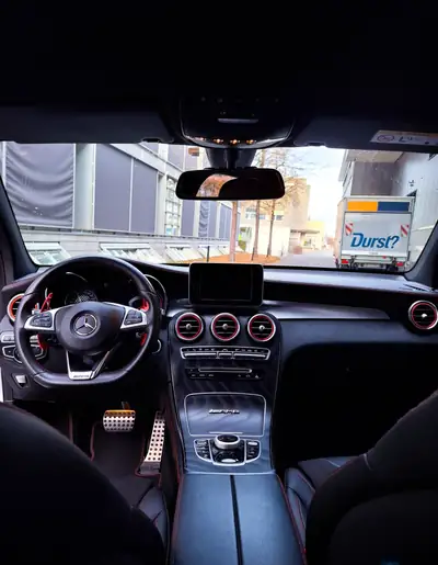 Mercedes-Benz GLC 43 AMG Coupé — Performance 367 ch, Design athlétique, Seulement 63'000 km — Miniatura 12