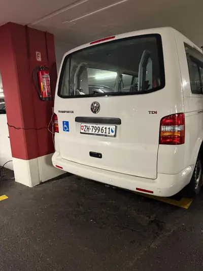 VW T5 Multivan Startline — Monospace diesel fiable, 82 000 km seulement — arrière