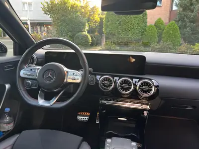 Mercedes-Benz A 250 4Matic — Berline dynamique, 4 roues motrices et 224 ch — interni