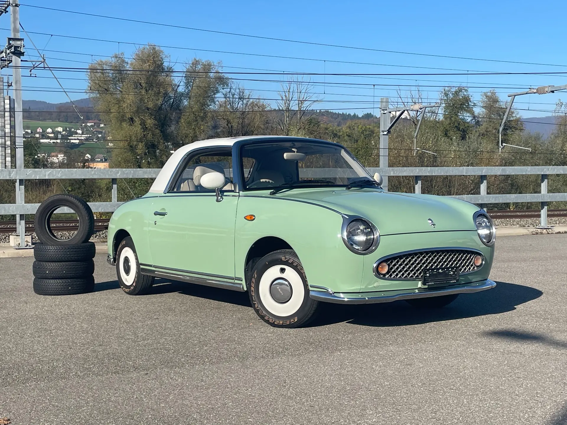 Nissan Figaro 1993 — Cabriolet rétro culte, moteur économe et sans sinistre