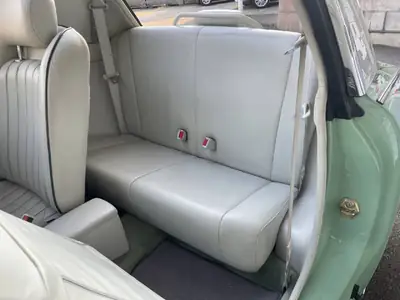 Nissan Figaro 1993 — Cabriolet rétro culte, moteur économe et sans sinistre — Miniatur 10