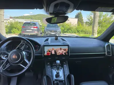 Porsche Cayenne Diesel — SUV premium 262 ch, transmission automatique, sans sinistre — detail