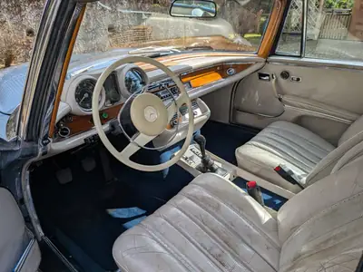 Mercedes-Benz 280 SE Coupé 1970 — Chef-d'œuvre classique, moteur 3.5L performant — interni