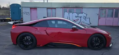 BMW i8 Coupé Protonic Red Edition — Hybride rechargeable haute performance, 32 000 km — dettaglio