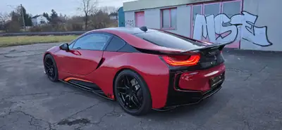 BMW i8 Coupé Protonic Red Edition — Hybride rechargeable haute performance, 32 000 km — interni