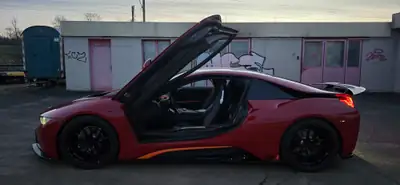 BMW i8 Coupé Protonic Red Edition — Hybride rechargeable haute performance, 32 000 km — Miniatura 17
