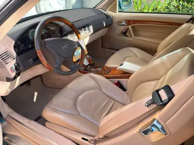 Mercedes-Benz SL 600 — Cabriolet légendaire V12, état impeccable et kilométrage exceptionnel — vista posteriore