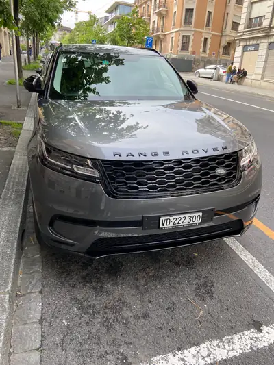 Land Rover Range Rover Velar D 180 — SUV premium diesel, 57'000 km seulement — arrière