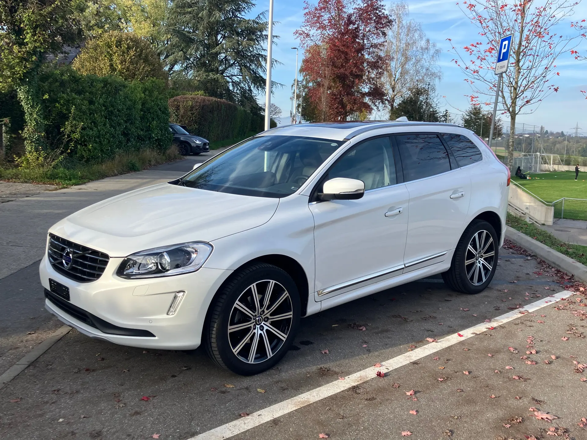 Volvo XC60 2017 occasion Pampigny — 2