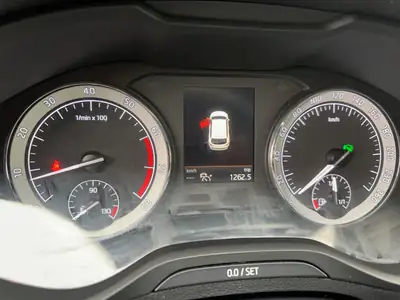 Skoda Karoq 1.5 TSI ACT — SUV compact dynamique, sans accident, 95'700 km — Thumbnail 11