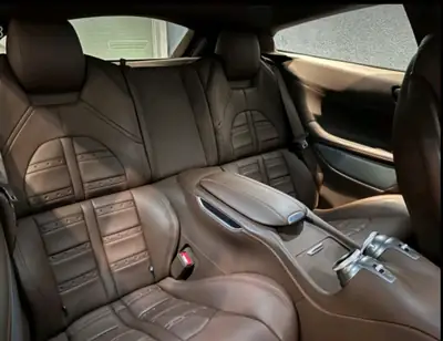 Ferrari GTC 4 Lusso 2017 — Grand Tourisme élégant, entretien Ferrari certifié — Miniature 13