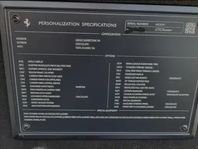 Ferrari GTC 4 Lusso 2017 — Grand Tourisme élégant, entretien Ferrari certifié — Miniature 22