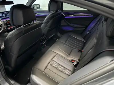 BMW 545e xDrive M Sport Pro — Berline hybride rechargeable, 43'000 km seulement — detail