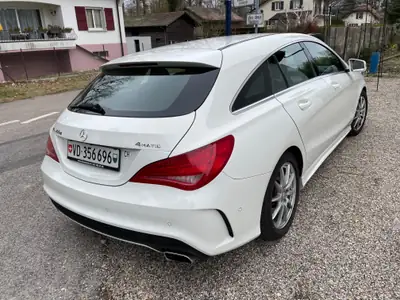 Mercedes-Benz CLA 200 Shooting Brake — Élégance break diesel 4Matic, 200'000 km — rear view