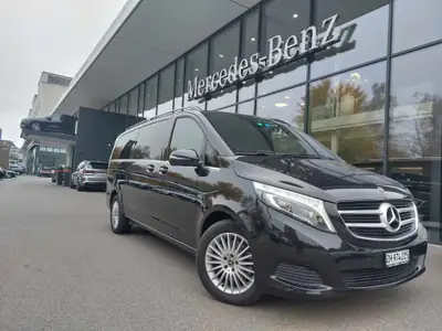 Mercedes-Benz V 250 4MATIC — Monospace familial premium, 7 places et traction intégrale — côté