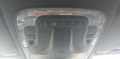 Mercedes-Benz V 250 4MATIC — Monospace familial premium, 7 places et traction intégrale — Miniature 9