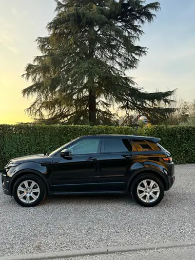 Land Rover Range Rover Evoque 2018 — SUV Compact Britannique, 4x4 Intégral Fiable — Außenansicht