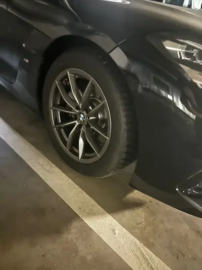 BMW Z4 sDrive 20i M Sport — Cabriolet sportif, 4500 km, élégance noire — intérieur