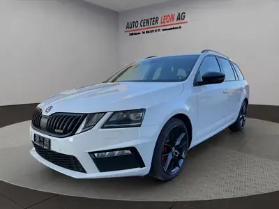Skoda Octavia Combi RS 230 TSI — Berline familiale sportive, 107 000 km seulement — side view