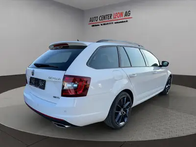 Skoda Octavia Combi RS 230 TSI — Berline familiale sportive, 107 000 km seulement — detail