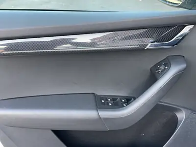 Skoda Octavia Combi RS 230 TSI — Berline familiale sportive, 107 000 km seulement — Thumbnail 12